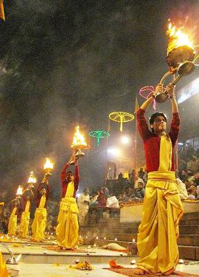<tt>Aarti raised up during evening Ganga aarti Varanasi via Wikimedia Commons</tt>